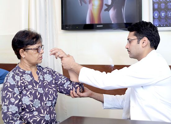 Total Elbow Replacement Surgery Hospital in Ghaziabad - Manav Hospital